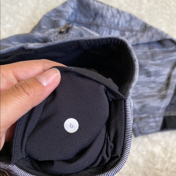 ❌SOLD❌Lululemon Inspire Tight II Size 6 - Picture 2 of 4